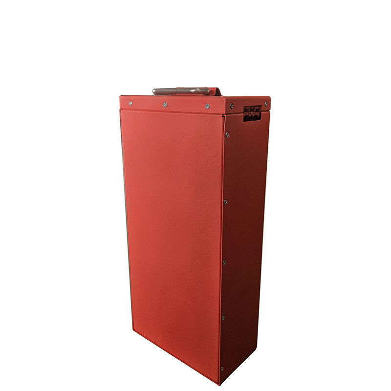 Batteria al litio per carrelli elevatori rossi di lunga durata con capacità di 60Ah e dimensione 330*305*120mm